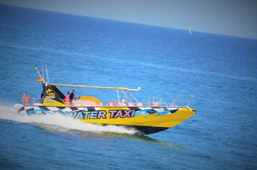 Corralejo: Isla De Lobos Round-Trip Ticket With Park Entry