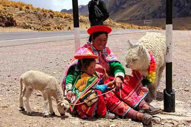Cusco to Puno via Andahuaylillas and Raqchi