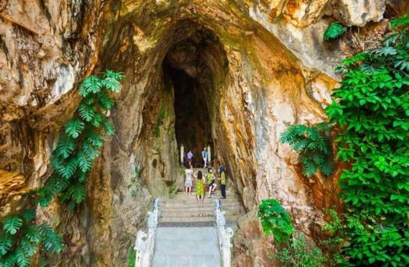 Da Nang: Bana Hills, Golden Bridge and Marble Mountains Trip