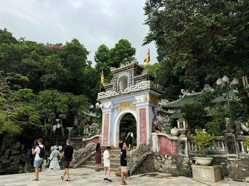 Da Nang City Sightseeing Private Tour With Female Student