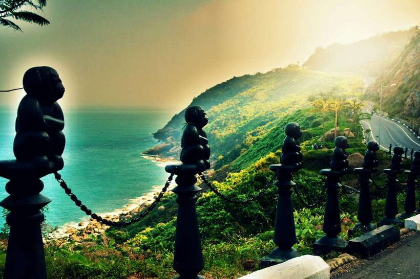 Da Nang: Explore Son Tra, Marble Mountain, Hoi An Half Day