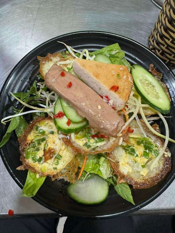 Da Nang Private Street Food Tour With Beautiful Female Guide - Tour Overview