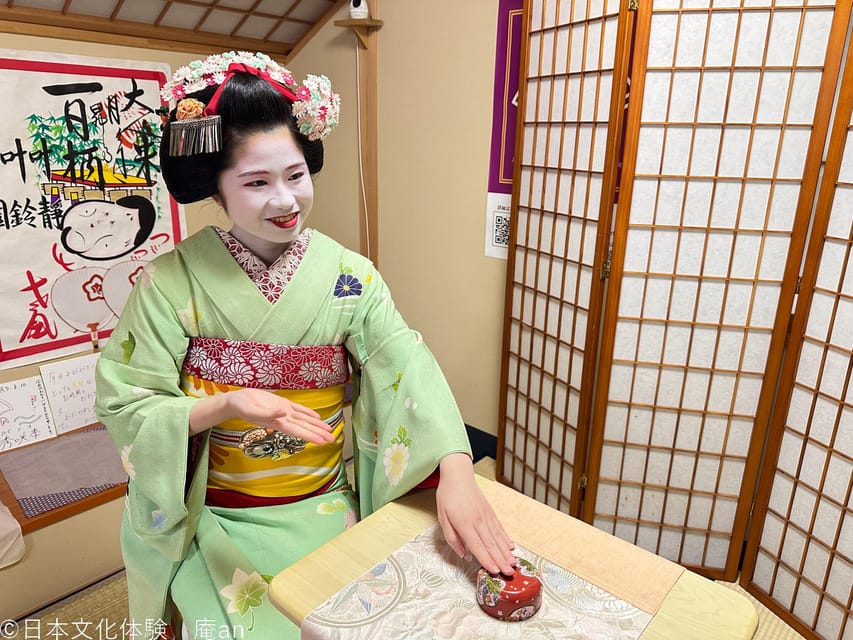 Dance and Game With Maiko