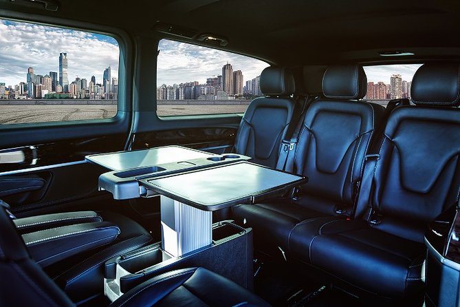 Departure Private Transfer: Phoenix to Sky Harbor Airport PHX in Luxury Van - Comfort and Amenities Offered