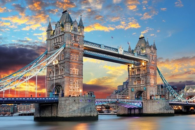 Departure Transfer: London to Gatwick Airport LGW by Luxury Van - Whats Included
