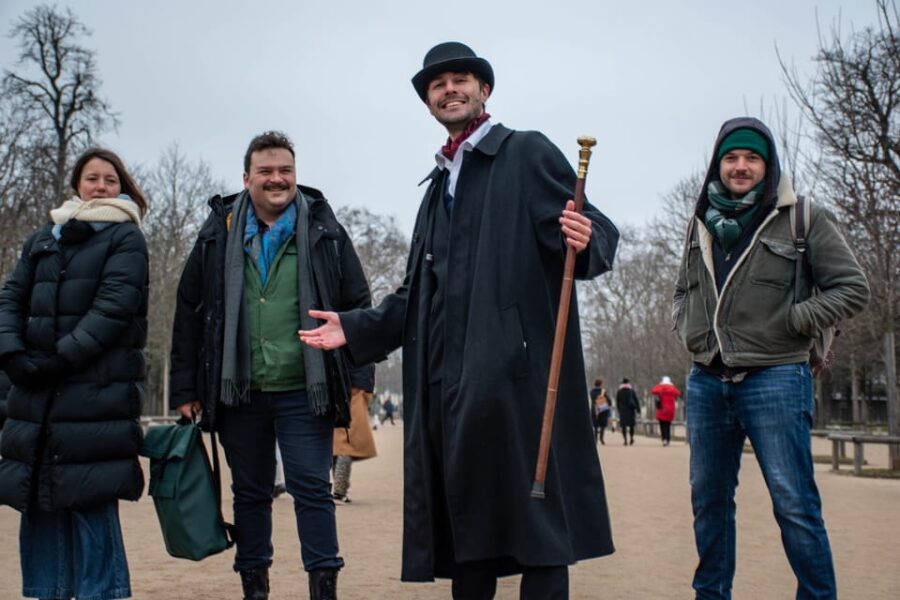 Discover Olympic Paris! Guided Tour With an Actor-Guide