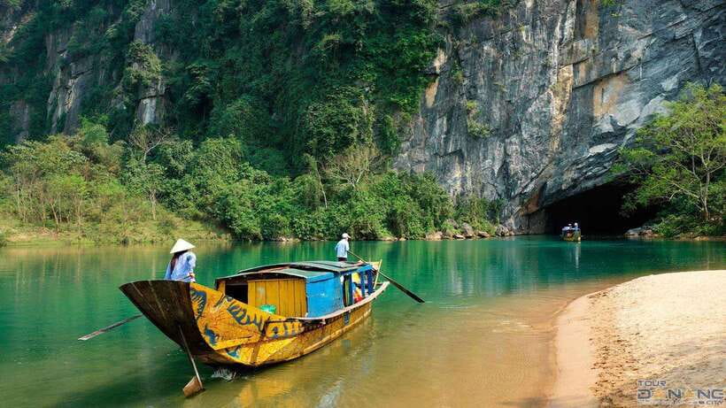Dong Hoi/Phong Nha: Paradise Cave – Phong Nha Cave Tour