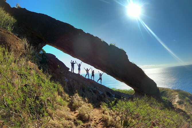East Side Tour -Hike, Beach, Food, Photo - Included Experiences