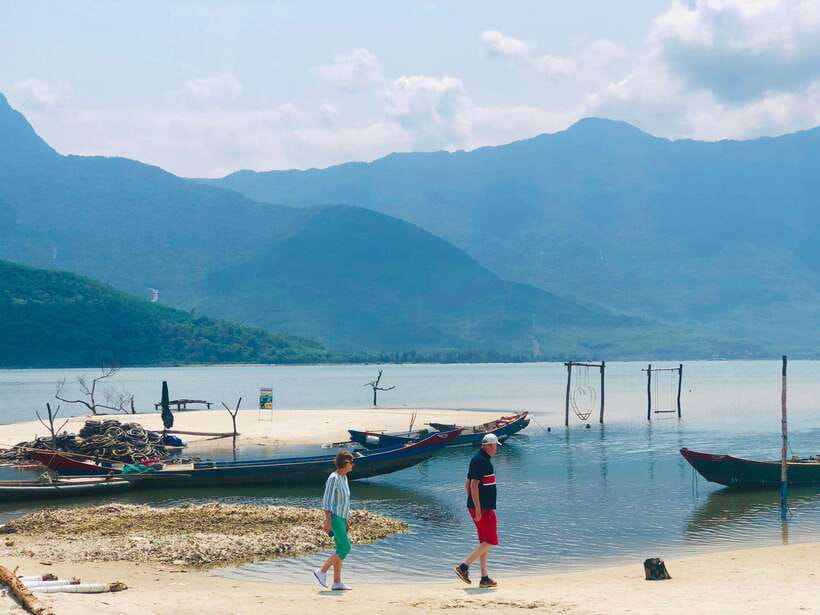 Easy Rider Tour From Hoi an to Hue or Phong Nha
