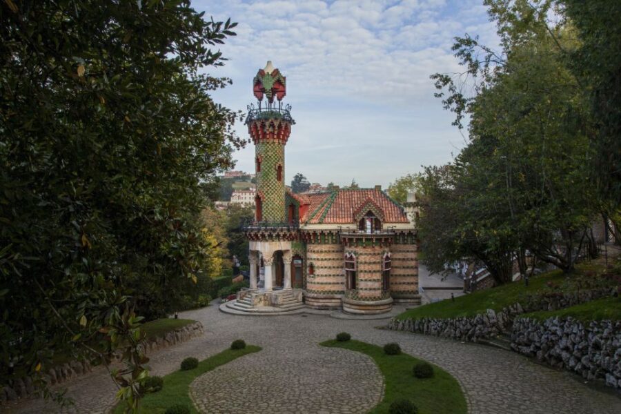 El Capricho Entrance Ticket