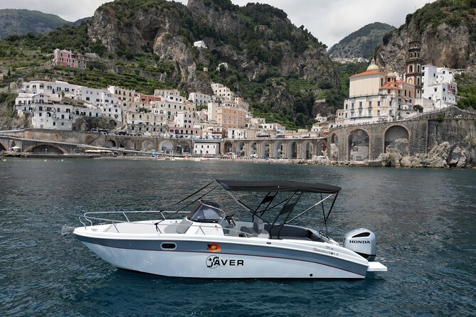 Enjoy the Amalfi Coast Between History and Nature on a Private Boat