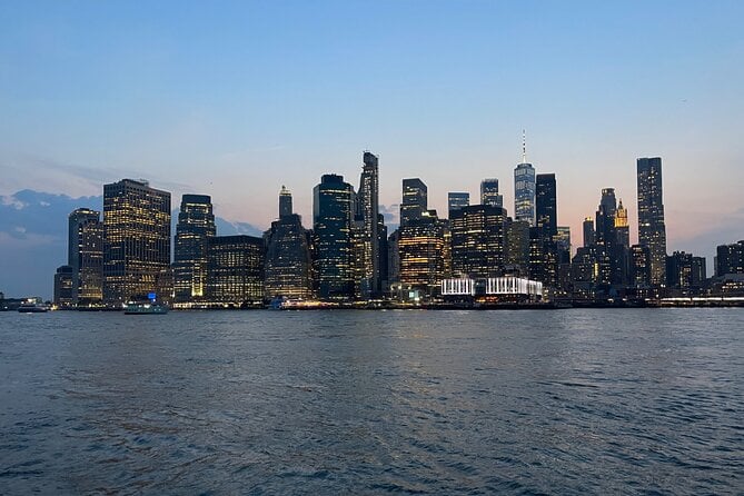 Evening Experience With Views and Drinks From Manhattan to Brooklyn - Tour Overview