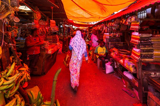 Evening Guided Tour With Local Food (Test of Zanzibar)