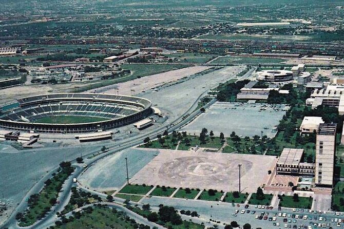 EXCLUSIVE TOUR: Murals+Ciudad Universitaria Stadium-Small Groups