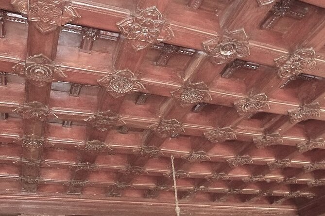Explore The Wooden Palace In Padmanabhapuram