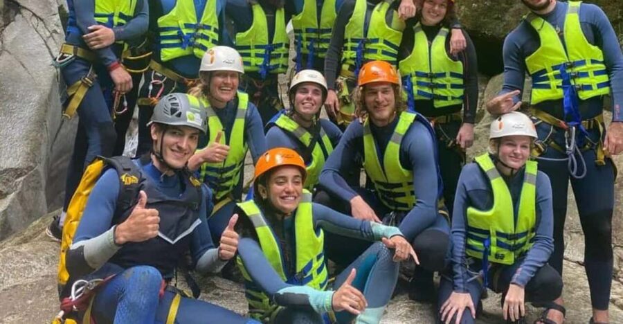 Extreme Adventure Rappel-Canyoning – Near Medellín Antioquia