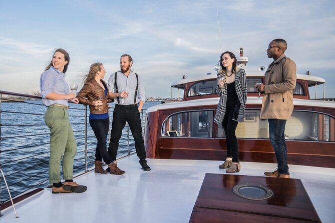 Fall Foliage Cruise on Yacht Full Moon Review - Overview of the Yacht Full Moon Experience