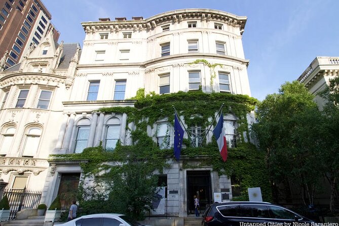 Fifth Avenue Gilded Age Mansions Private Guided Walking Tour - Tour Overview