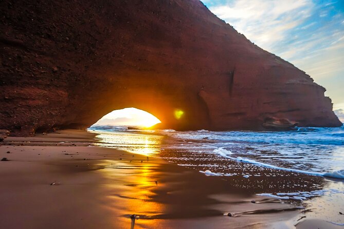 From Agadir or Taghazout: Legzira and Tiznit Day Trip