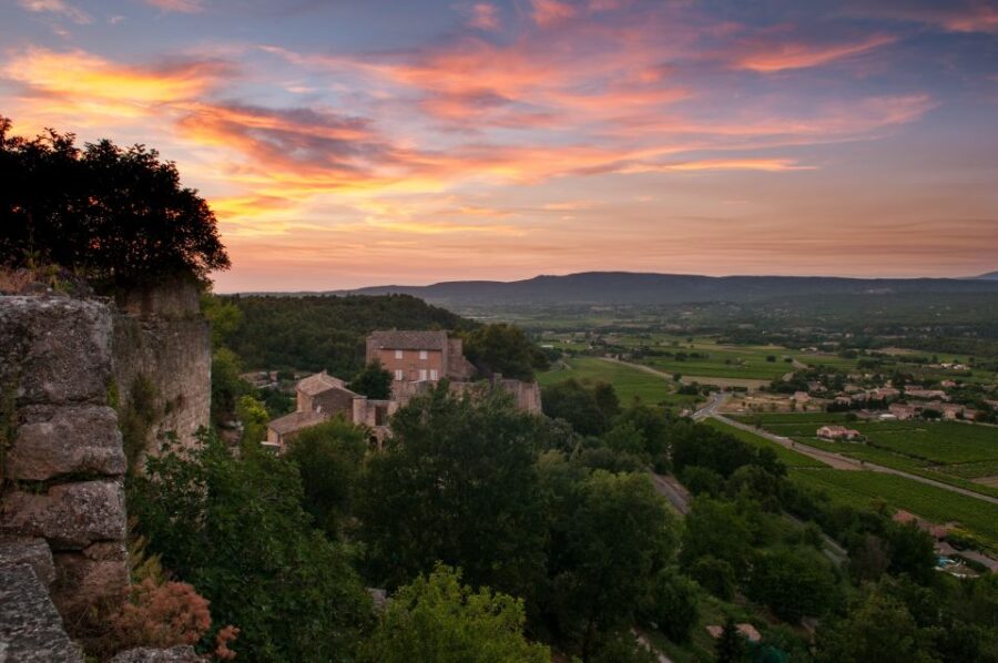 From Avignon: Luberon Villages Day Tour - Tour Overview and Details