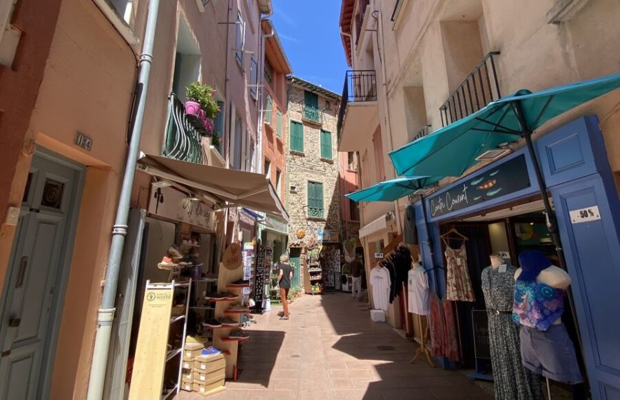 From Barcelona: Day Trip to France With Girona Visit - An Enchanting Journey Begins