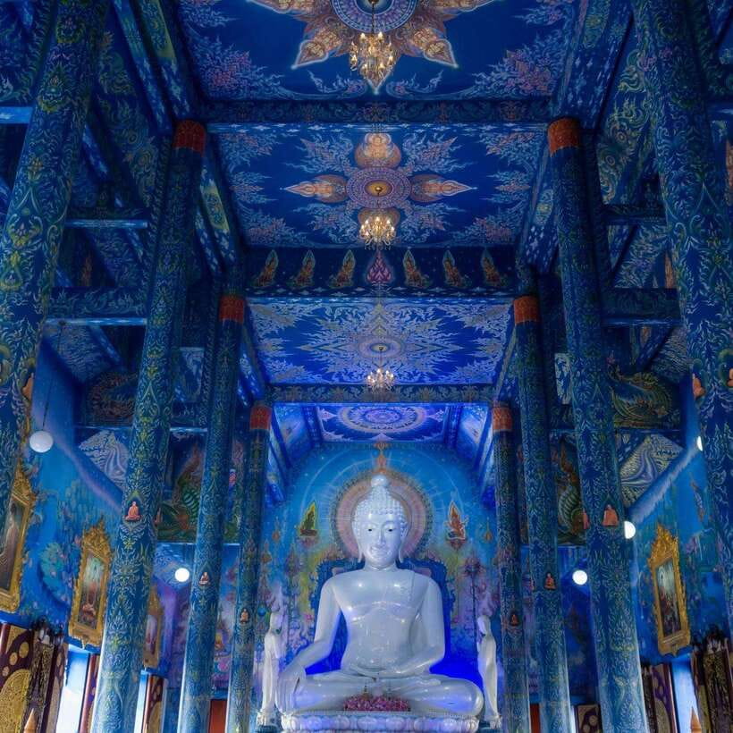 From CM: Chiang Rai White, Blue, Red/Black Temple With Lunch