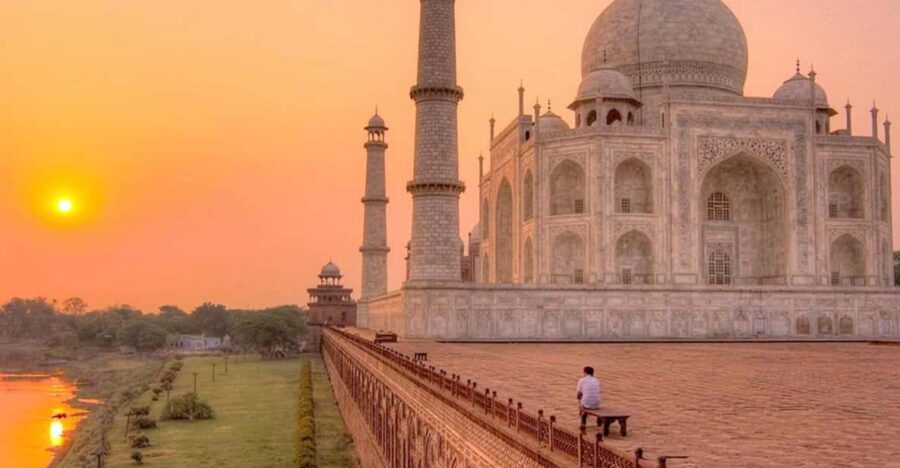 From Delhi: Taj Mahal Tour With Elephant Conservation Centre