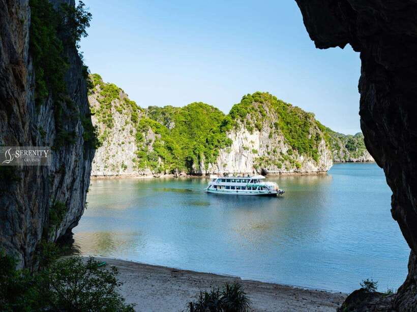 From Hanoi: Cat Ba Island and Lan Ha Bay Day Trip With Lunch - Cat Ba Island and Lan Ha Bay Day Trip Overview