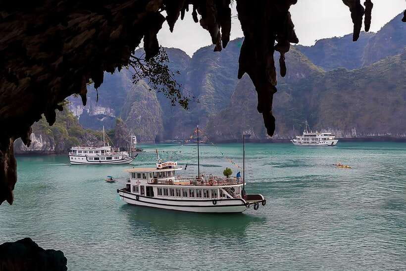 From Hanoi: Ha Long Bay Save-Cost Tours – Big & Small Groups