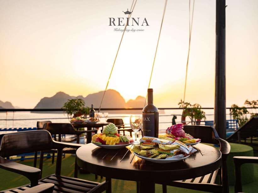 From Hanoi: Halong Bay 6hrs Tour With Lunch and Sunset Party - Tour Overview