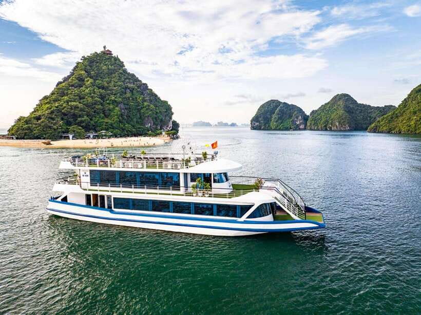 From Hanoi: Halong Bay Day Tour by 5-Star Hercules Cruise