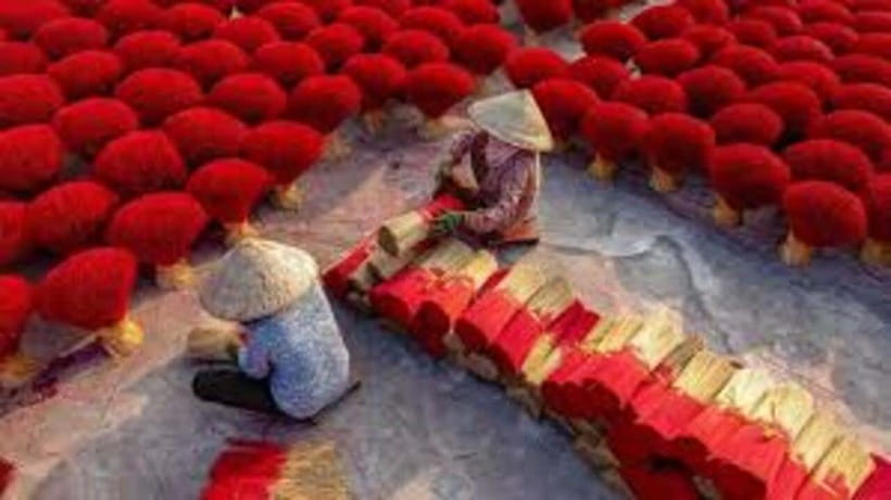 From Hanoi: Incense Village, Hat-Making & Lacquer Art