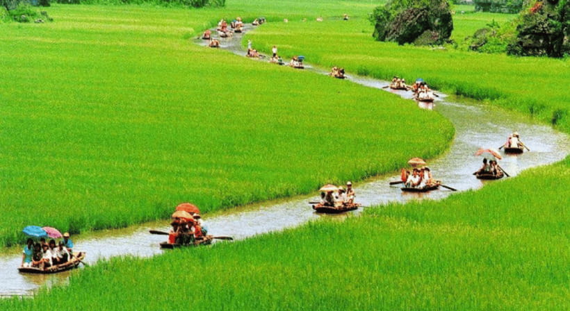 From Hanoi: Perfume Pagoda Day Trip With Boat Ride