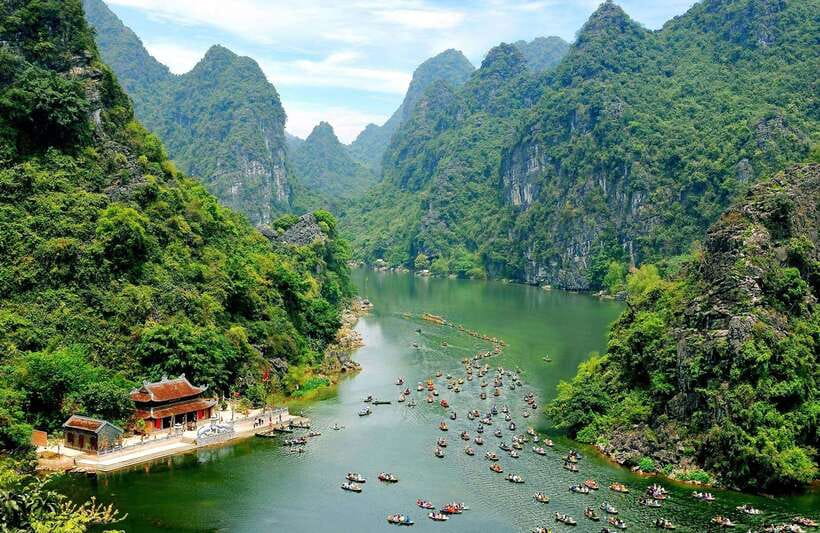 From Hanoi: Trang An-Bai Dinh Pagoda Full-Day Trip