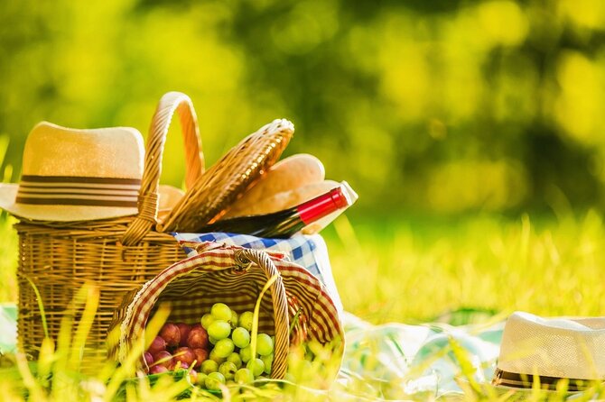 From the Cellar to the Vineyard, Discover Nobile Di Montepulciano Wine With a Tuscan Picnic