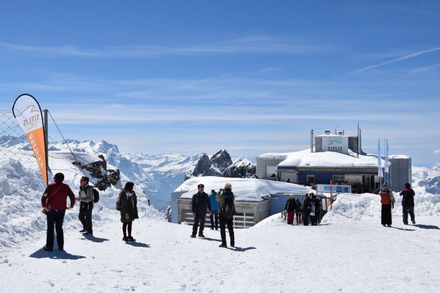 From Zurich: Mount Titlis Daytrip & First Time Ski Adventure