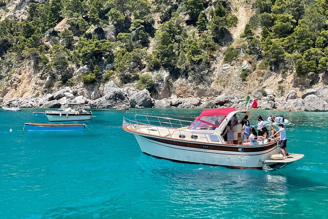 Full Day in Capri With Fratelli Aprea 32 Feet - Inclusions
