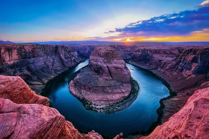 Full Day Lower Antelope Canyon and Horseshoe Bend in Las Vegas