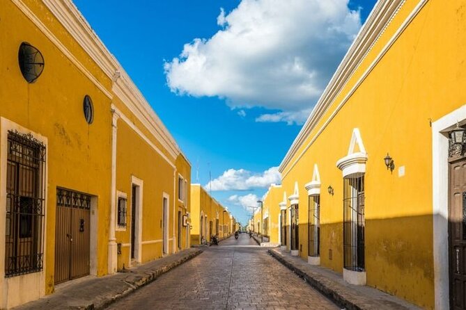 Full-Day Tour in New Seven Wonders of the World Itza and Yucatan