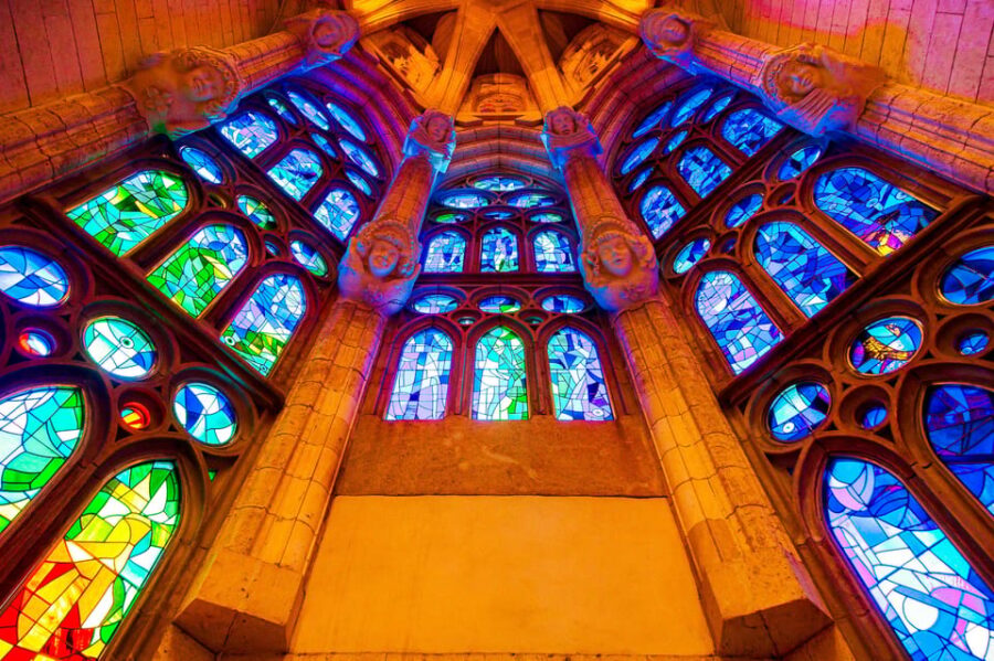Gaudis Sagrada Familia Priority Access Guided Tour