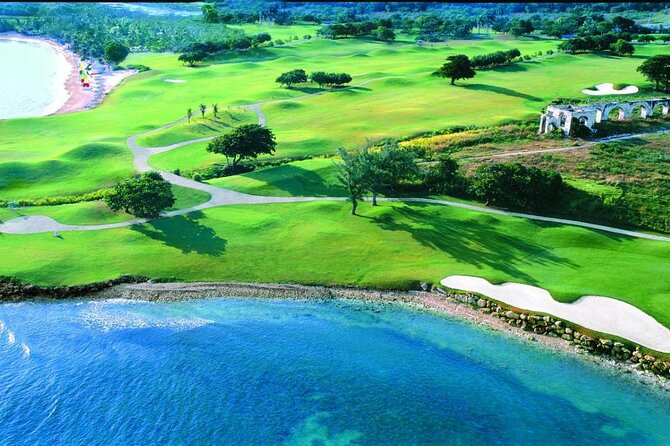 Golfing at Cinnamon Hill