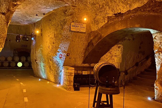 GRAND VINTAGE Private Champagne Taittinger, Veuve Clicquot Trip