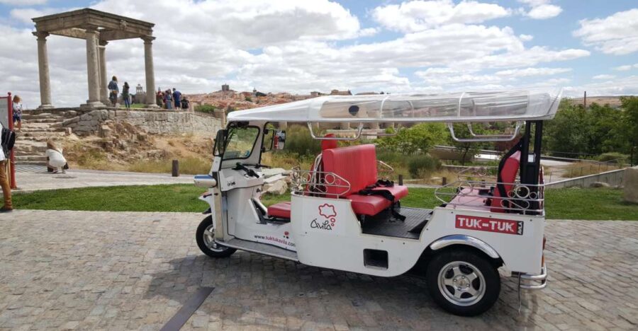GUIDED TOUR IN A TUK TUK TOURS ÁVILA IN THE MOST COMFORTABLE WAY