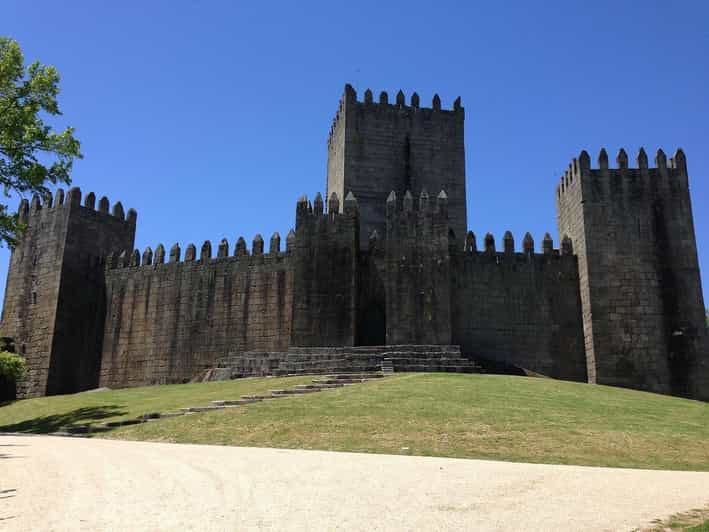 Guimarães: 1 Day With Lunch, Here Portugal Was Born!