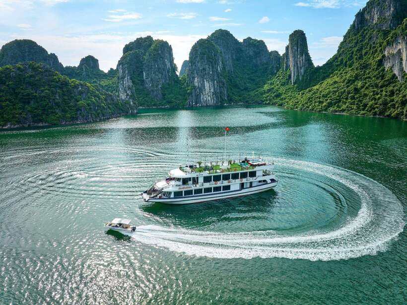 Ha Long Tour on 5-Star Cruise (Route 2: Big-Small Group Bus) - Tour Overview