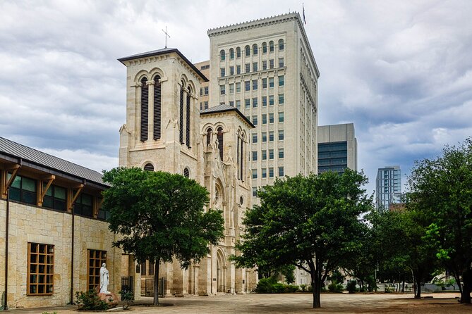 Half-Day San Antonio and Alamo Guided Walking Tour