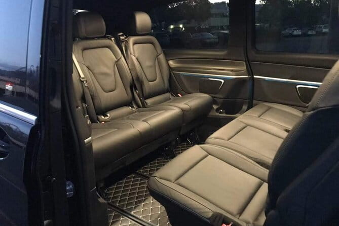 Haneda Airport to Tokyo City Centre Private Transfer