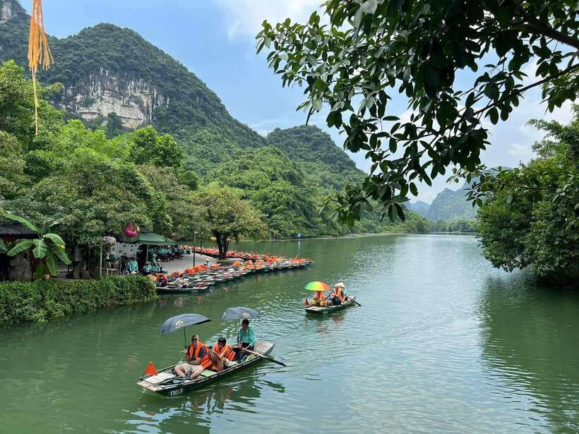 Hanoi: Hoa Lu, Trang An/Tam Coc & Mua Cave With Small Group