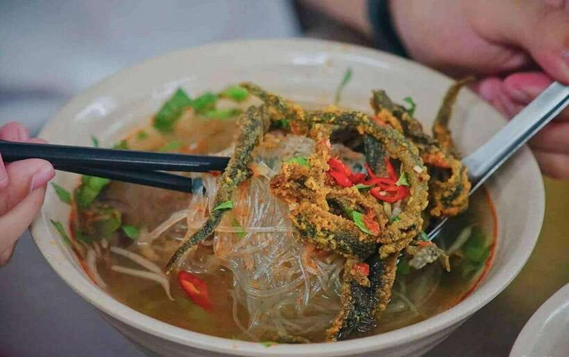 Hanoi: Michelin Guide Street Food Walking Tour - Tour Overview