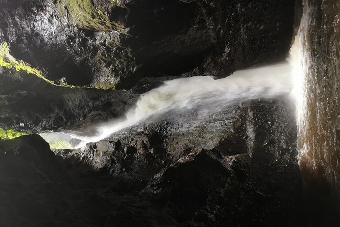 Hidden Waterfall Route - Meeting and Pickup